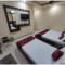 Hotel The Elite, Katra, 260 m from New Bus Stand Katra