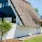 Thatched Holiday Home By The Baltic Sea - Großenbrode
