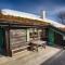 A Cozy, Rustic Retreat with Fireplace and Terrace in Beitostølen - بيتوستول