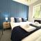 The Shrewsbury Stayscape - By Parydise Properties Ltd - Modern and Stylish 3 Bed - Perfect for Business or Leisure Stays