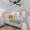 Winding Down by AvantStay Sleeps 20 Dock View - Troutman