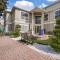 Resort Style Apt/Home in Houston Medical Centre