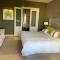 St Julians Luxurious Penthouse with POOL Enjoying Distant SEAVIEWS - Сент-Джулианс