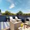 Rooftop Deck with City View Modern Charming - ناشفيل