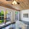 Advent Cottage - Osage Beach