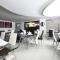 Hotel Suites 108