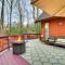 Family Friendly Streamside Retreat in The Hideout - Lake Ariel