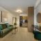 Cens Silver Luxury Suites