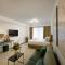 Cens Silver Luxury Suites