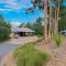 Villa Provincial - 2 Bedrooms both with Ensuites -Situated in Cypress Lakes Resort - Pokolbin