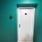 Modern Studio 2 private Kitchenette and Bathroom