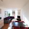 Bracknell RWH Spectacular Two Bedroom Apartment