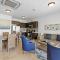 PC412 - Pool View - 1BR Perfect for a couple or Family - Close to Palm Beach - 1BR