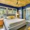 Walk to SoCo Home with Decks and City Views in Austin - أوستن