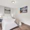 The Designer House with Heated Pool and 10 Min to Strip Great for Family - Las Vegas