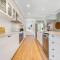 Tea Tree Retreat - 5 Bedrooms, sleeps 13