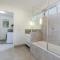 Bayview - Three Bedroom, Family & Pet Friendly Coastal Getaway in Agnes Water