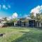 Bayview - Three Bedroom, Family & Pet Friendly Coastal Getaway in Agnes Water