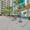 Upscale family friendly 4 bedroom on Private Beach with Amazing Views - 迪拜