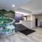 Rodeway Inn & Suites near Outlet Mall - Asheville