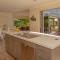 Cooks Getaway - Cooks Beach Holiday Home