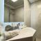 Trendy 1BR in Mangrove Place for 3 Guests in Al Reem - Abú Zabí