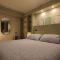 Appartamento Aleph with private parking, next train station