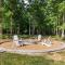 2 BR Serene & Peaceful On 4 Acres, Fairfax-GMU - Lower Level - Fairfax