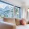 Modern designed, luxury mountain view Apartment