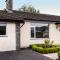 Hillcrest - Central 2 Bed Flat with Parking