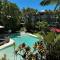 Serenity style and space in tropical surrounds
