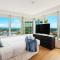 QTower 2BR Apt Pool & Gym, 6 Guests, Beach Walk