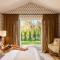 Muskoka Luxe Retreat with Pool Spa & Fire Pit