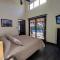 Casa Gris with private pool near the beach in Jaco