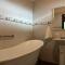 Holiday Cottage 2 Bedroom 2 Bath