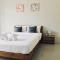 Snooze Inn Phuket - Free Shuttle to Bang Rong Pier