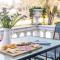 Lamda Apartments By Estia