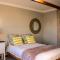 De Kelders Hideaway with Heated Pool - De Kelders