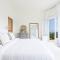 LA LEZARDIERE - Provençal Villa Facing South with Sea View & Pool - 拉蒂尔比耶