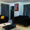 2 Bed Apt - Pool, Wi-fi,24hrs Power,ps4 - Lagos