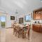 Charming Apartment Tedi with Sea View