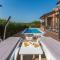 Villa Marina with pool, BBQ & parking near Poreč - Jasenovica