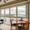 Balcony and Serene Views Cozy Condo in Huddleston! - Huddleston