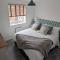 Cotswold Green - Sleeps 5 - Free EV Charge - 图克斯伯里