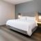 Avid Hotel Querétaro Centro Sur by IHG - 克雷塔罗