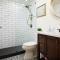 Stylish Maui Loft Split AC Ocean Views Lanai - Кихеи