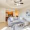 Home with Fenced Yard Near Dtwn Rogers! - روجرز
