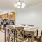 Home with Fenced Yard Near Dtwn Rogers! - روجرز