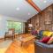 Riverfront Retreat in Sunriver Oregon with Stunning River Views - بيند