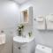 Shelly by AvantStay Steps to the Beach Deck w Ocean Views 5BDR - Newport Beach